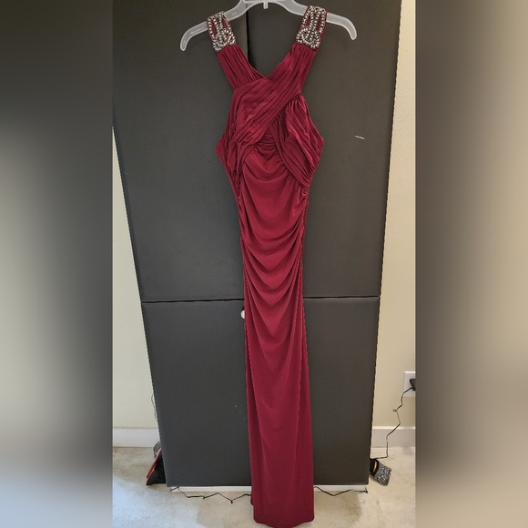 LAUNDRY Gown - Picture 1 of 4